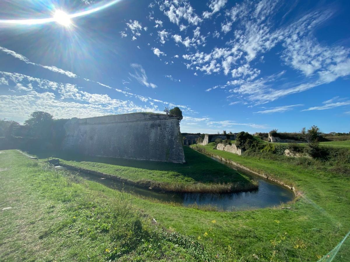 Les Amareyeurs - Ile D'Oleron - Maison Classee 3 Etoiles Avec Piscine - Clim - Velos Le Chateau-d'Oleron Exterior photo